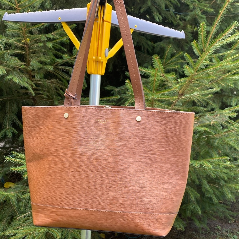 RADLEY OF LONDON. BROWN LEATHER